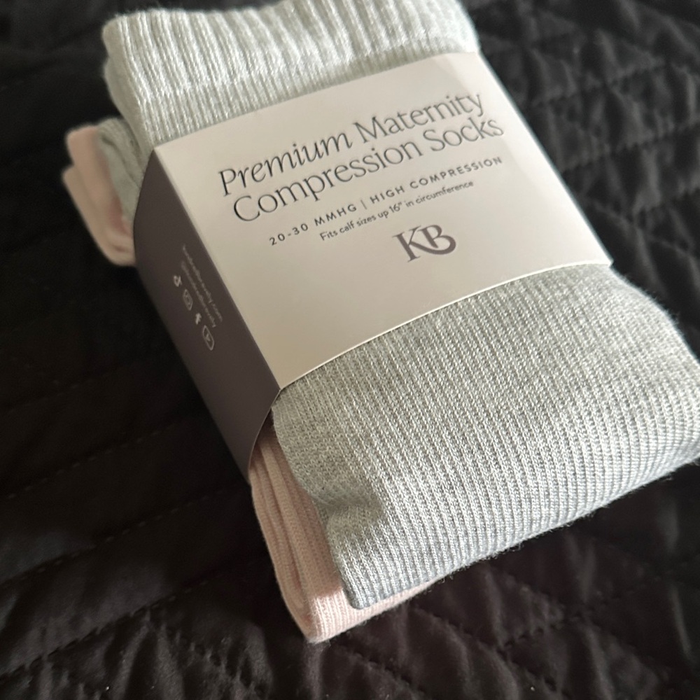 Kindred Bravely Maternity Compression Socks - Gray and Pink